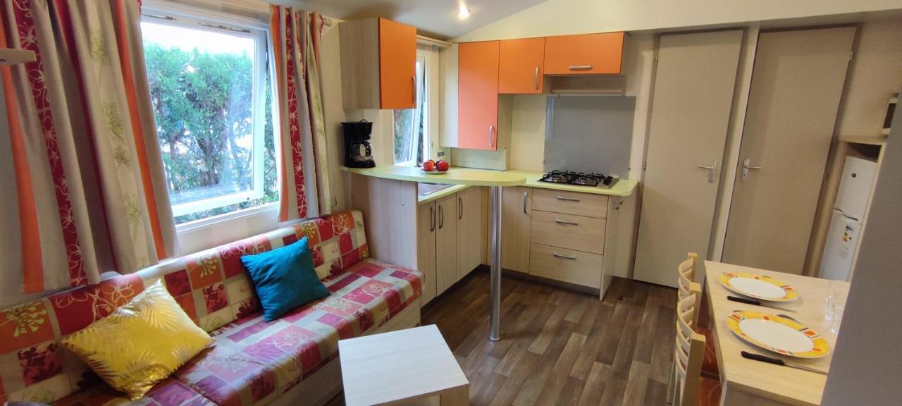 Mobil Home 6 Places La Roque-d'Antheron Ngoại thất bức ảnh